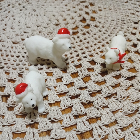 Unbranded Other - Bear figurines